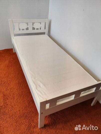 Детская кровать IKEA с матрасом