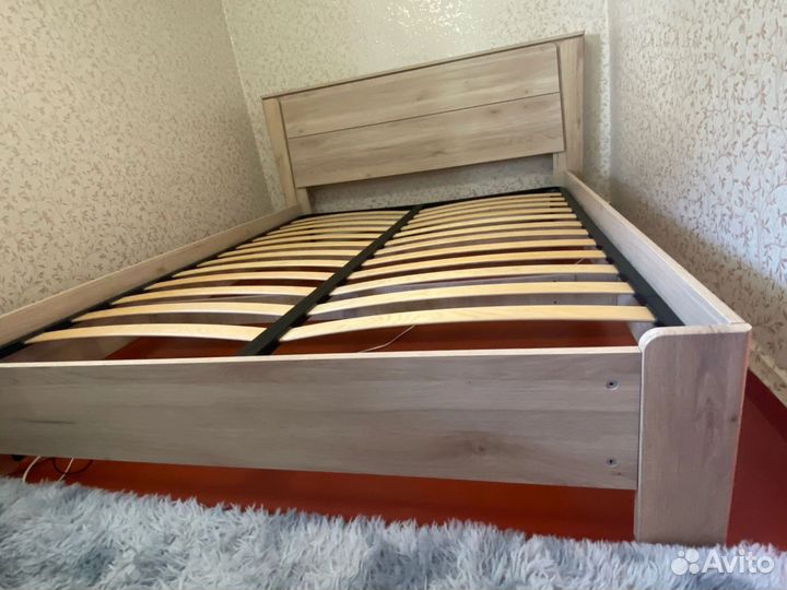 Кровать двухспальная 160 200 без матраса бу