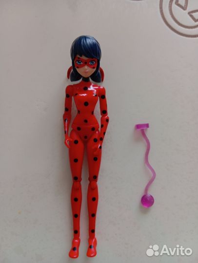 Фигурки леди баг и супер кот