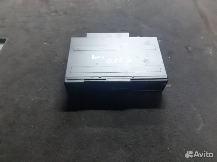 CD-чейнджер A2208205789 Mercedes-Benz S-Class 2003