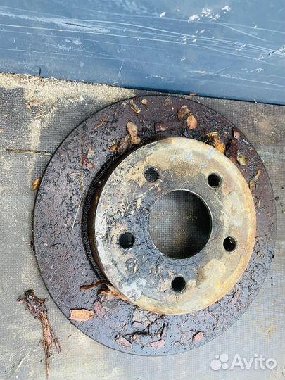 Диски тормазные задние на Ford focus 2