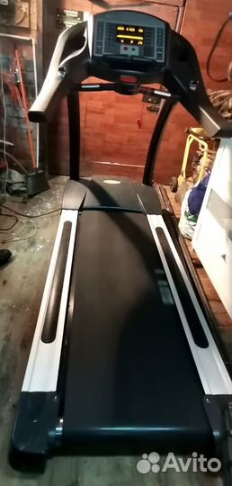 Беговая дорожка Circle Fitness M7L