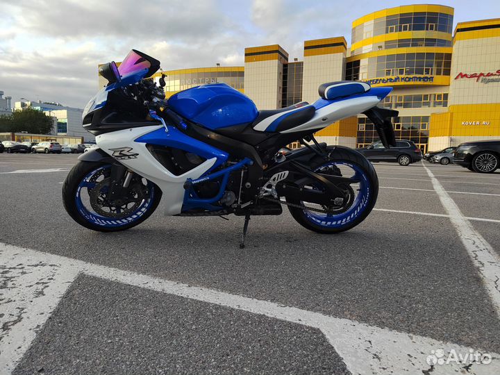 Suzuki gsxr-600