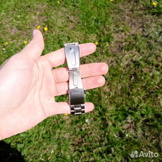 Часы наручные