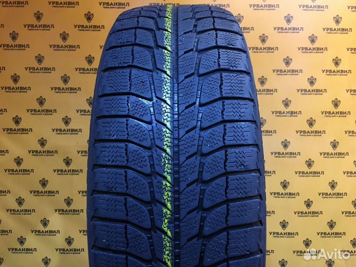 Michelin X-Ice 215/65 R16 98Q