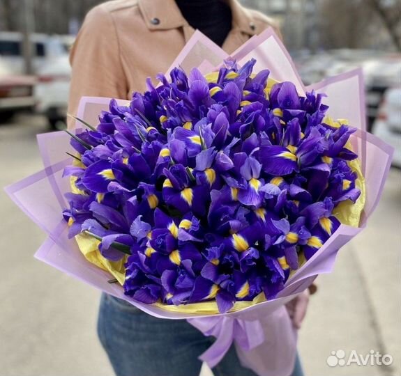 Букет из Ирисов. Доставка