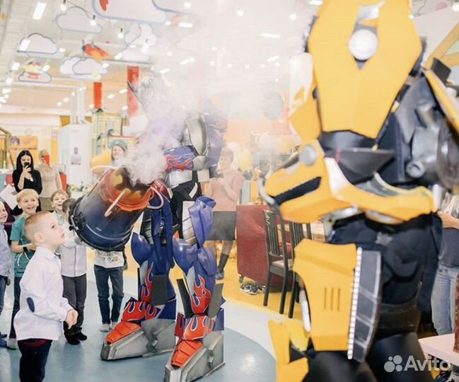 Шоу гигантских роботов трансформеров