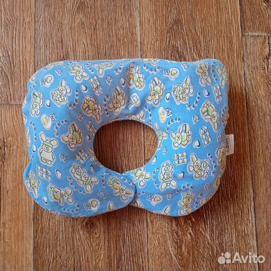 Погремушки и подушка надувная для младенца