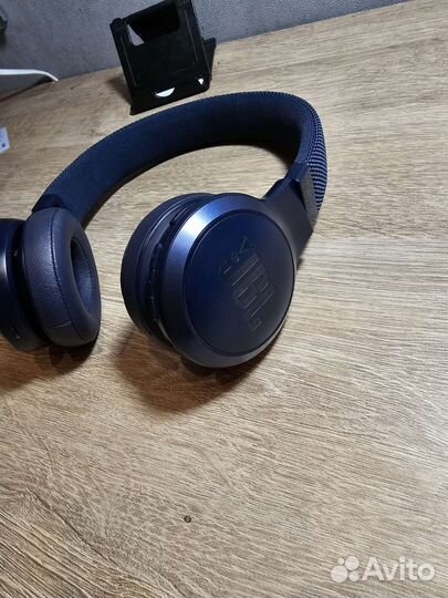 Беспроводные наушники jbl live400bt