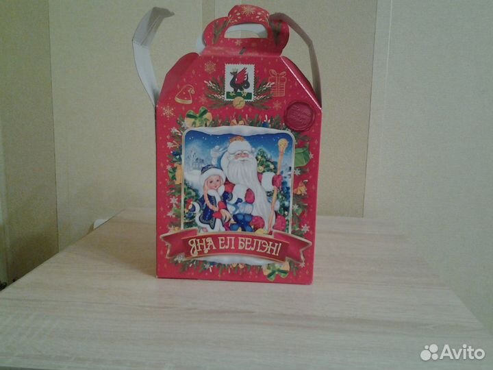 Коробка новогодняя для подарка 6 шт