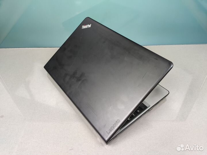 Ноутбук Lenovo i3/6gb/256Gb