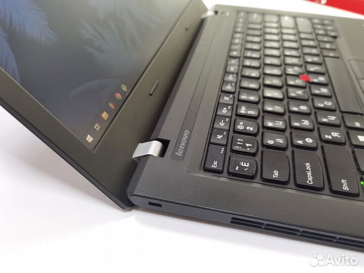 Ноутбук Lenovo ThinkPad Core i3-6 256GBssd 4GBозу