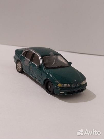 Модель BMW 5 E39 1:43 Hongwell