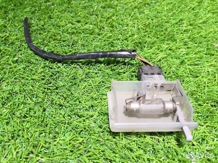 Плафон освещения бардачка Mercedes w140