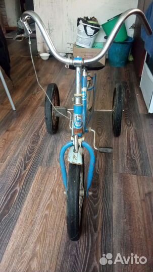 Старый велосипед СССР