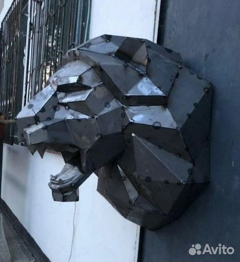 Полигональные фигуры, скульптуры из металла. лофт