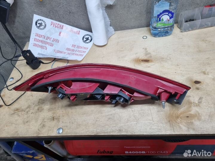 Задняя правая фара Audi