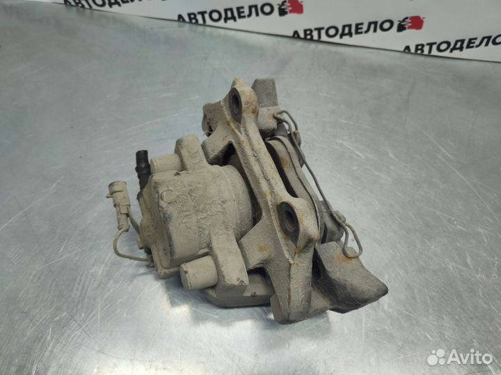 Суппорт передний правый Alfa Romeo 156 1999 г.в