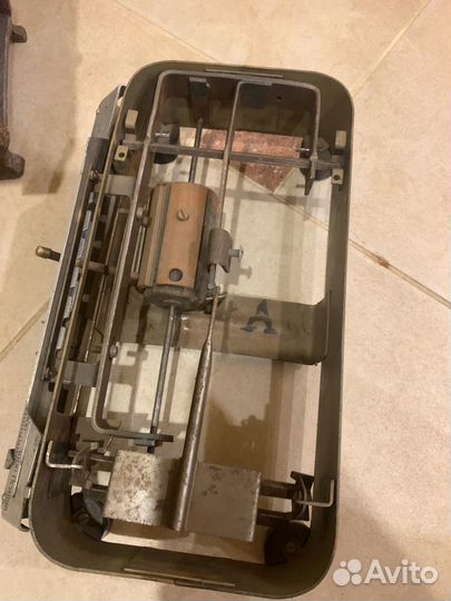 Весы старинные