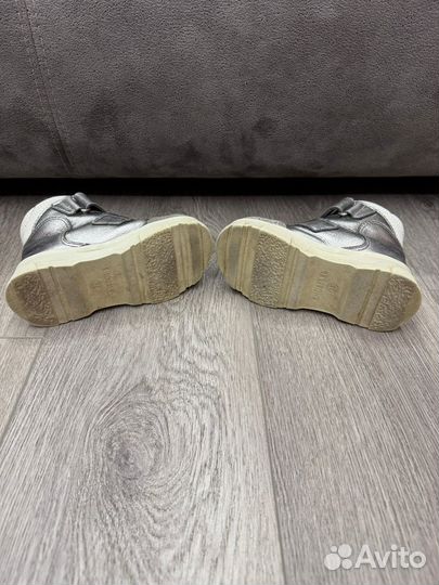 Ботинки демисезонные для девочки 25 размер