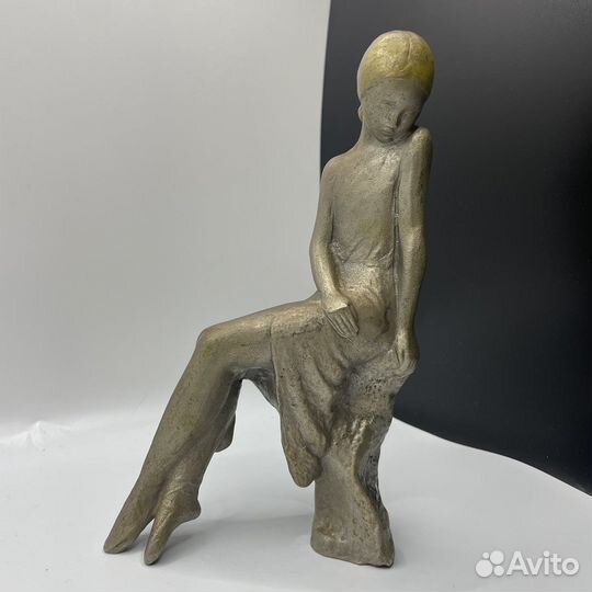 Статуэтка сидящая балерина силумин СССР (Сзр)