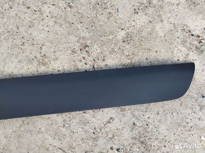 Накладка двери багажника задняя Toyota RAV4 XA50