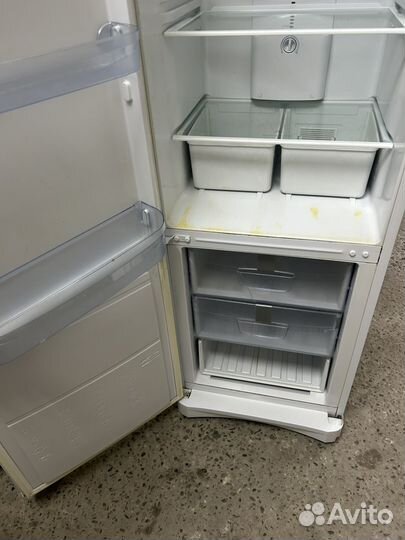 Холодильник Indesit (No Frost)