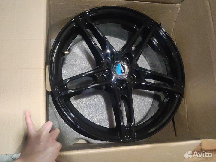 Литьё новое R16 5*108 DIA60.1