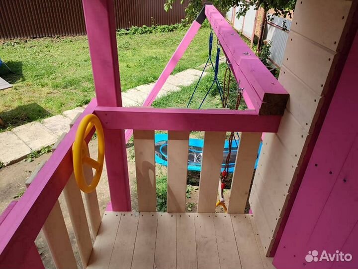 Детский домик на сваях