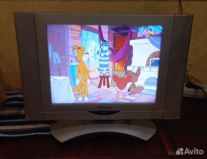 Телевизор 37см