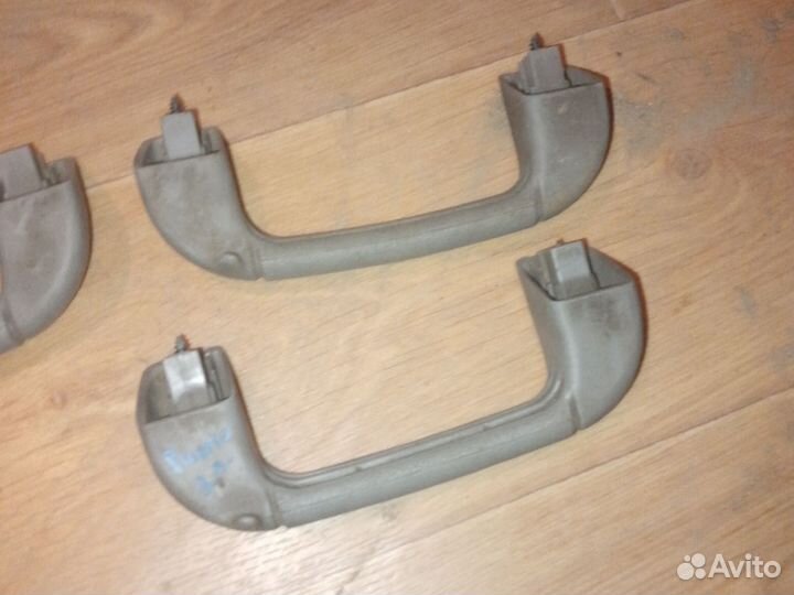 Ручка потолка Фиат пунто 1