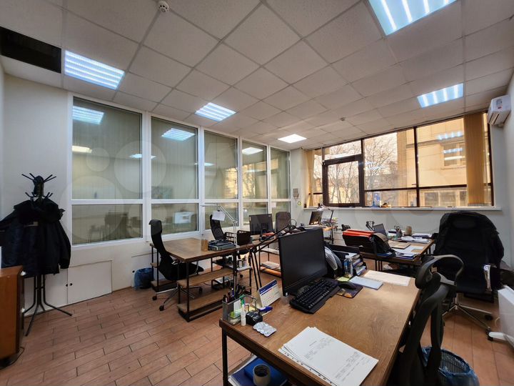 Офис, 200 м²