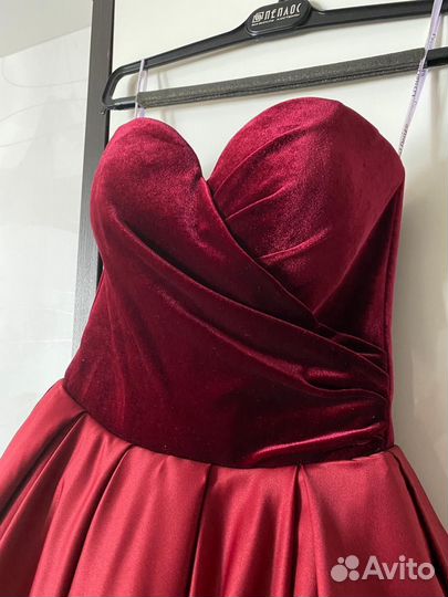 Вечерние платье