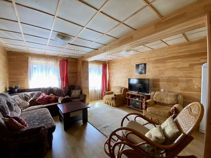 Дом 140 м² на участке 4 сот.