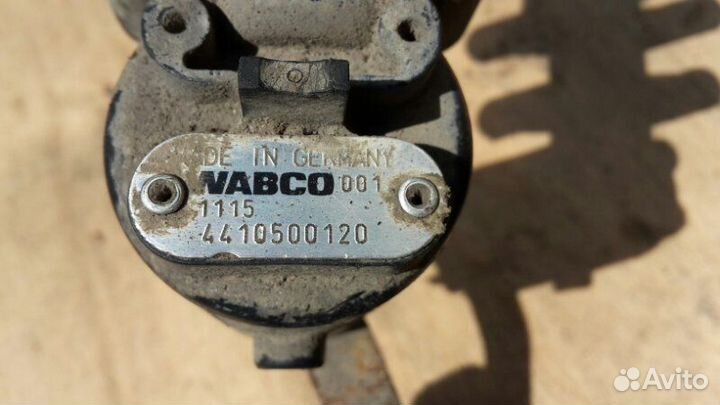 Датчик уровня пола Mercedes Benz Actros MP1 OM501