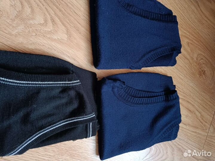 Жилетка для мальчика от 8 лет