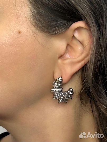 Серьги -гвоздики