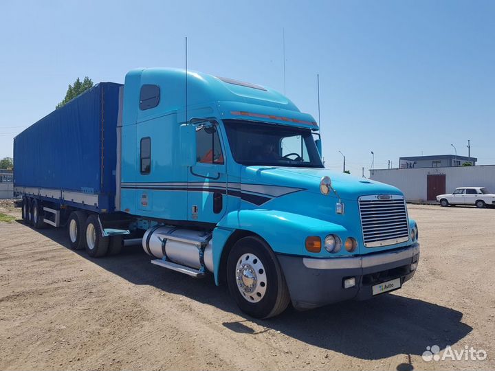 Freightliner Century, 2001