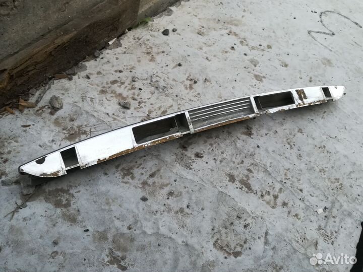 Молдинг крышки багажника Лада Приора