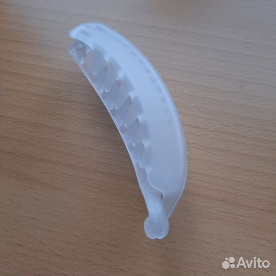 Заколка банан