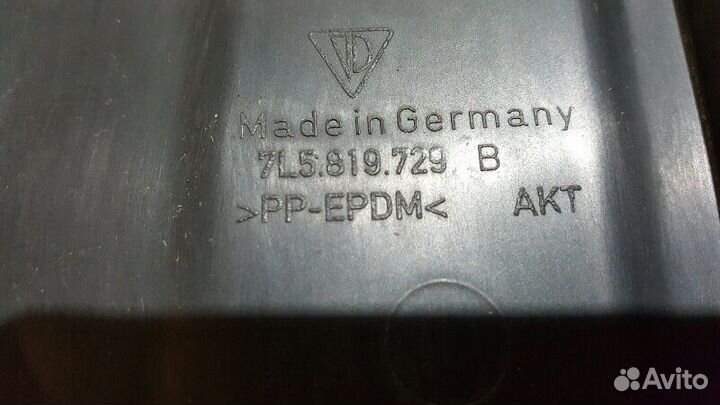 Накладка на жабо Porsche Cayenne 955 М48.50 06