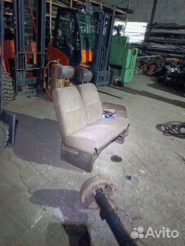 Сиденье задние Nissan Caravan 1996 arme 24