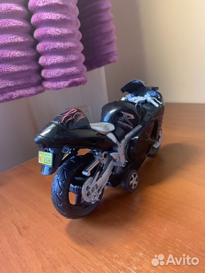 Мотоциклы пластмассовые