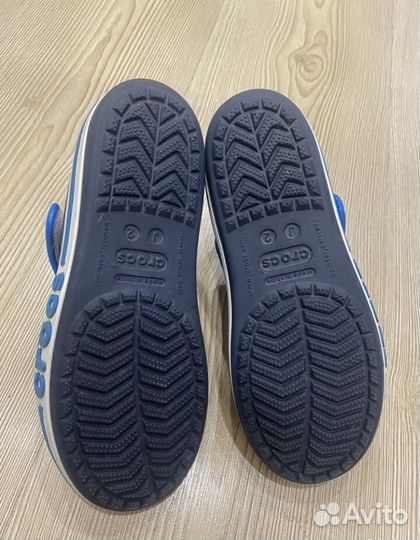 Сандалии crocs J2