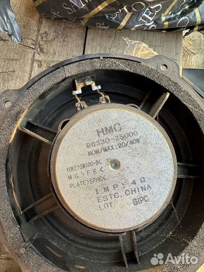 Оригинальная магнитола и динамики на hyundai ix35