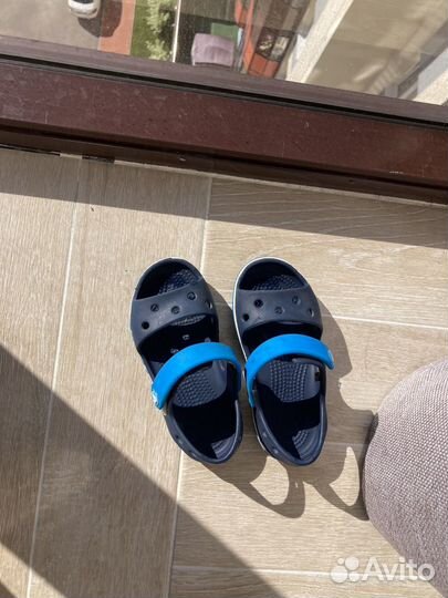 Сандалии crocs c9