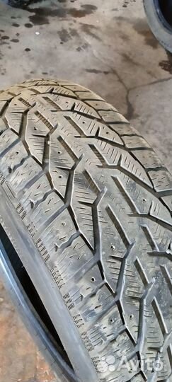 Tigar SUV Ice 215/60 R17