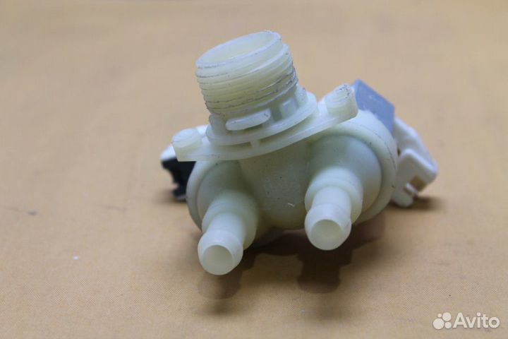 Клапан подачи воды Candy 41042037 бу. 7153