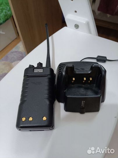 Рация Vertex standar