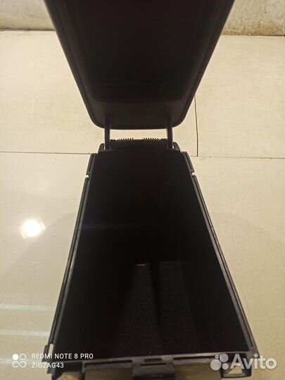 Подлокотник (Kia K5 III)